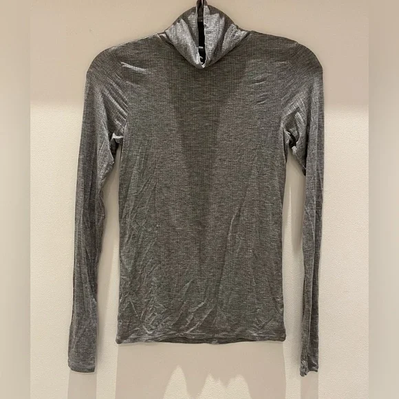 Negative Underwear Whipped Turtleneck in Heather Grey Size Small - Picture 2 of 6